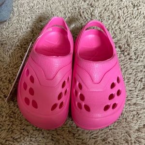 Wonder Nation Light Slipons